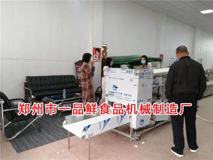 陜西客戶更換大型燴面機(圖1) 陜西客戶更換大型燴面機(圖1)