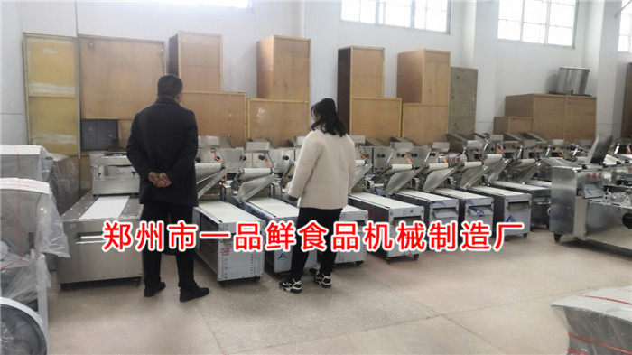 許昌客戶選購(gòu)第9代多功能成型機(jī)(圖3) 許昌客戶選購(gòu)第9代多功能成型機(jī)(圖3)