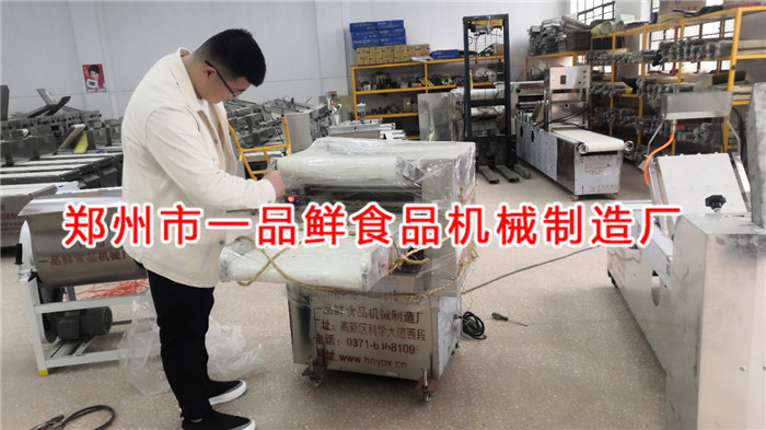 面館客戶訂購1型燴面機(jī)(圖3) 面館客戶訂購1型燴面機(jī)(圖3)