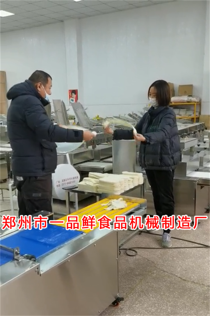 山東老客戶訂購大型揉壓機(圖3) 山東老客戶訂購大型揉壓機(圖3)