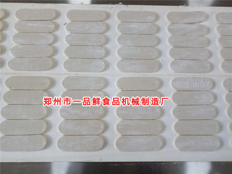 500型多功能成型機(jī)流水線(圖3) 扯面生產(chǎn)流水線